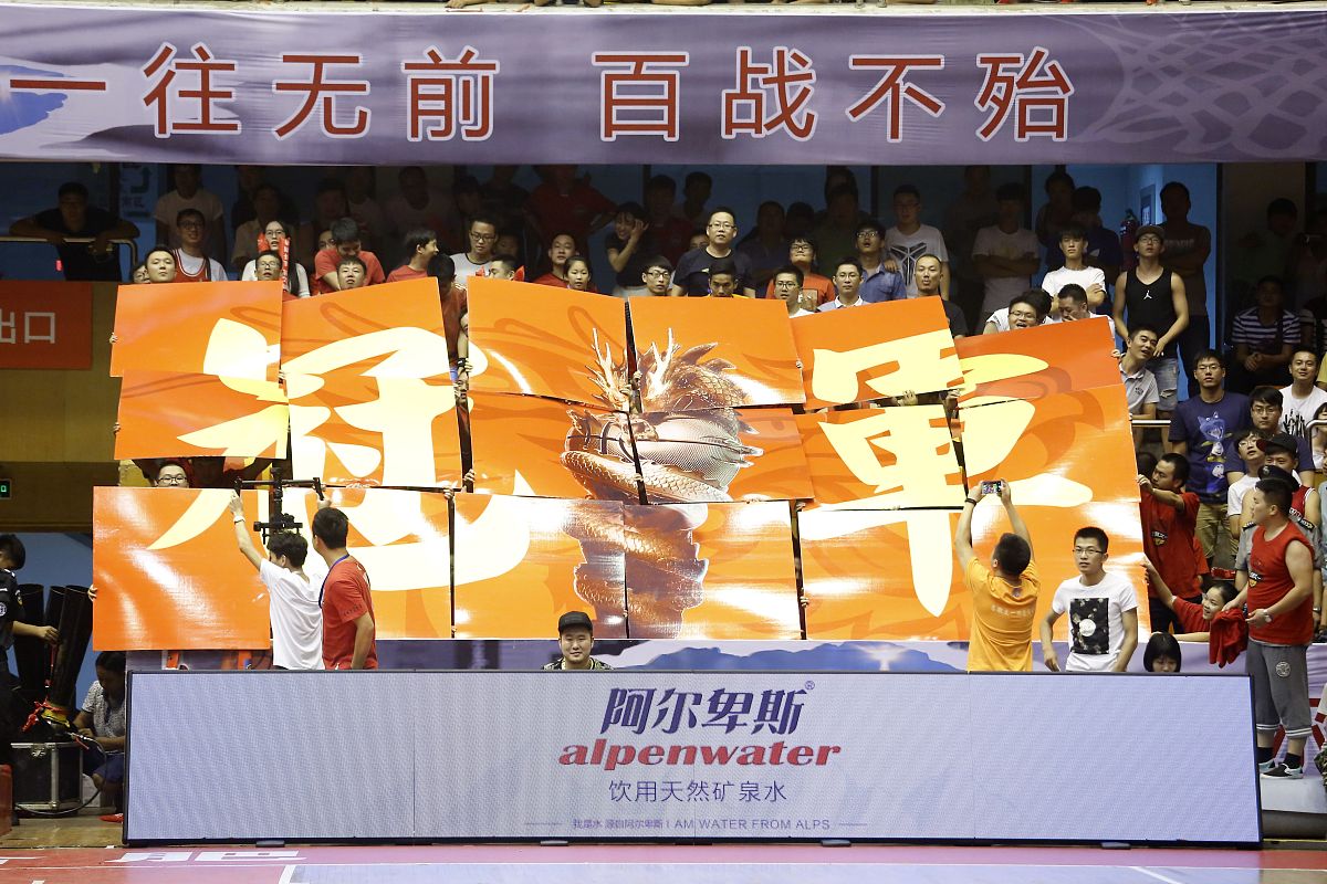 惊险夺胜，球队成功晋级下一轮